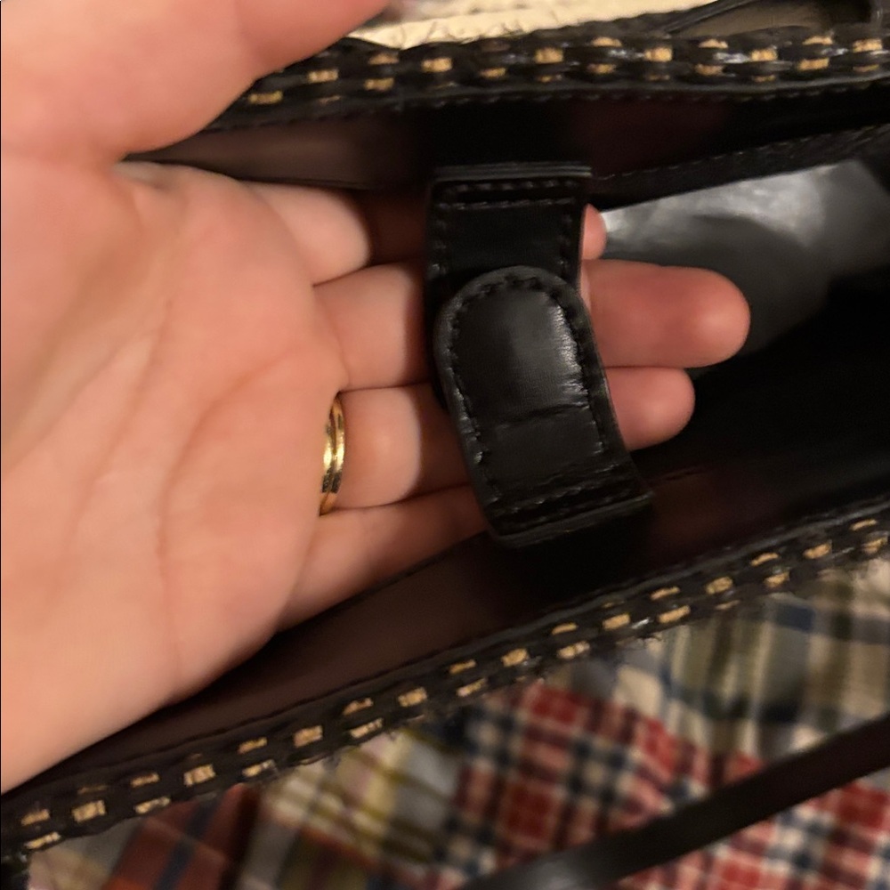 Kate Spade Wicklow court bag white and black - hard to find - Picture 7 of 10
